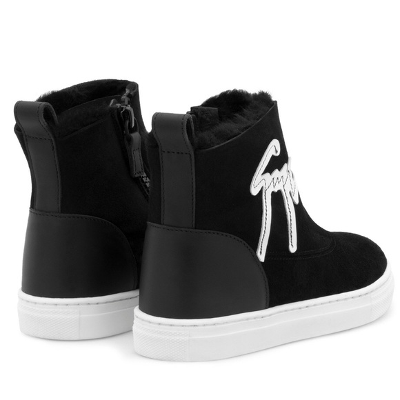 GIUSEPPE ZANOTTI Kids Black Logo 🐑 Furry Sneaker - Picture 4 of 5